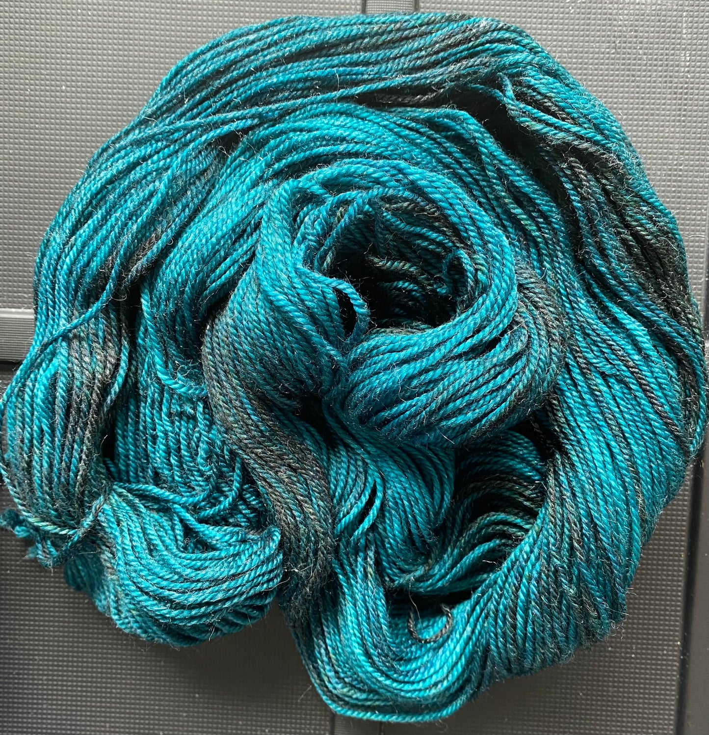 Sparkling Cashmere Blend - Blackened Jade