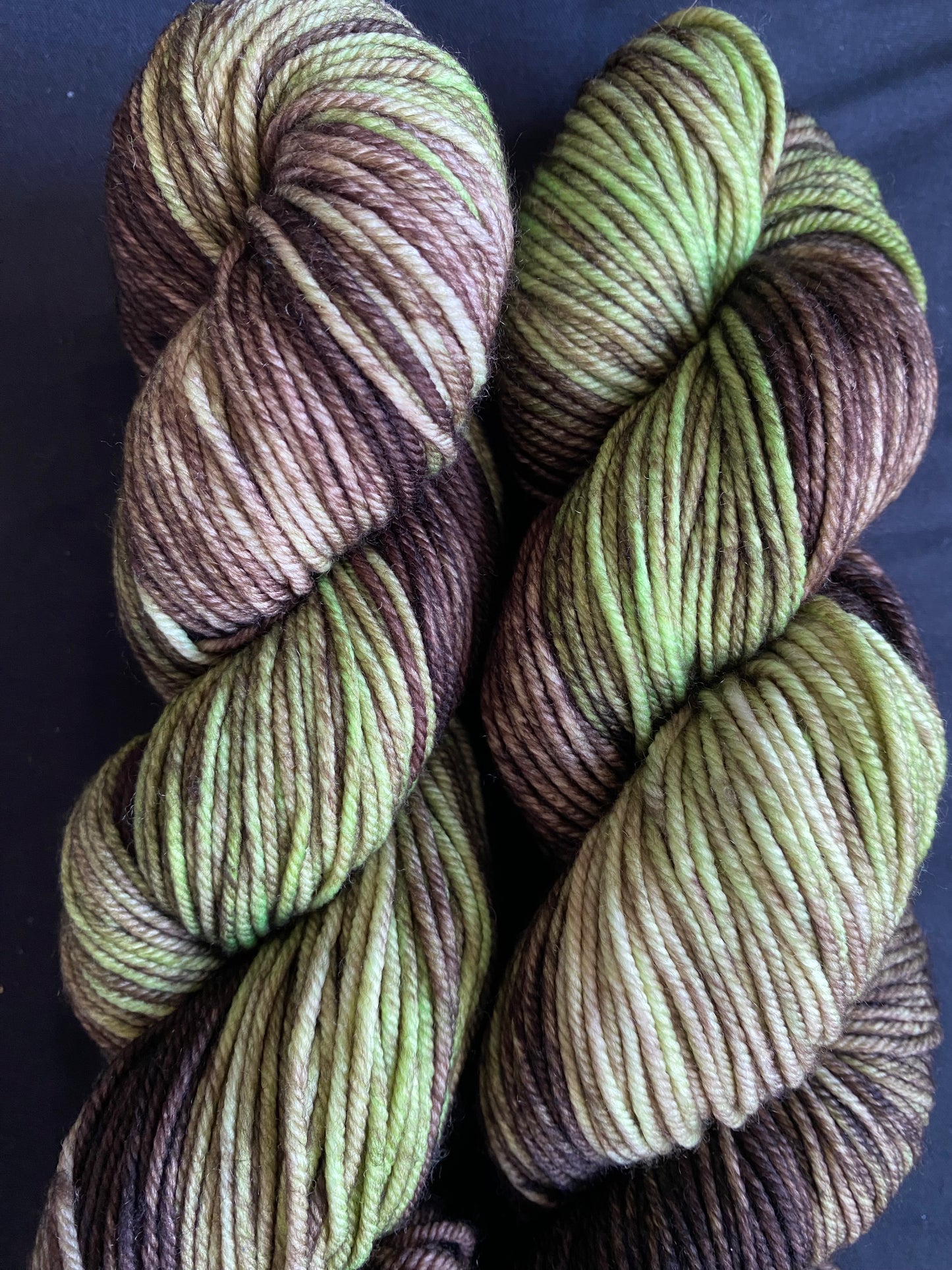 Dark Chocolate Pistachio - Superfine Worsted