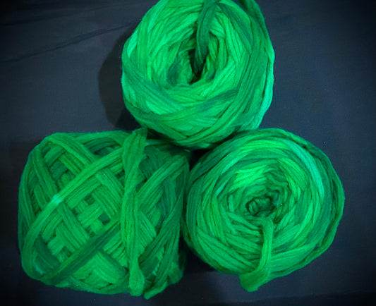 Heraldic Green- Cloud Roving